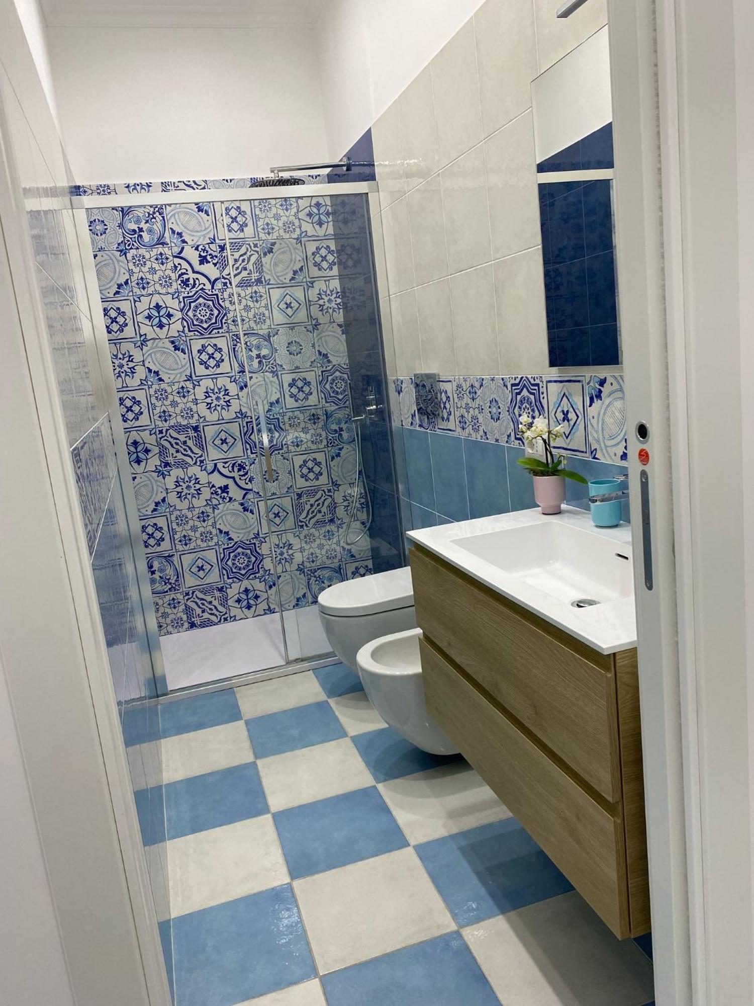Apartment Mama' Capri